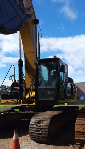 ESCAVADEIRA 336D 2L ANO 2017 MARCA KOMATSU