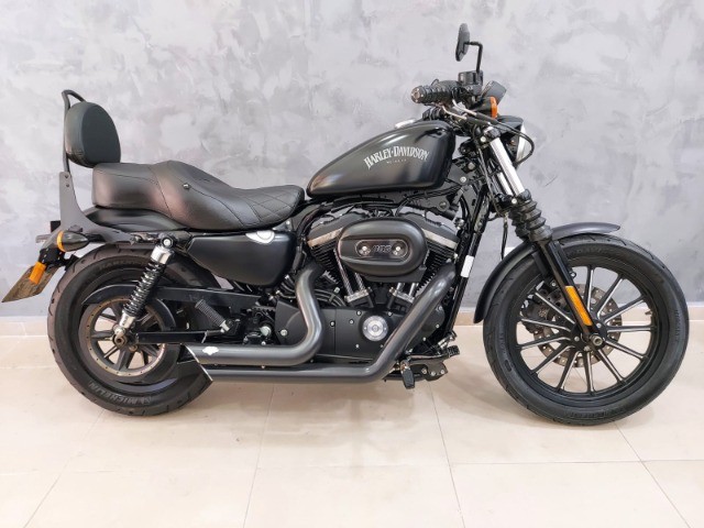 HARLEY DAVIDSON XL 883N IRON LINDA