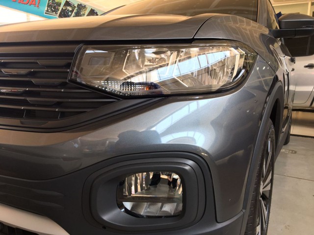 VOLKSWAGEN T-CROSS 2021