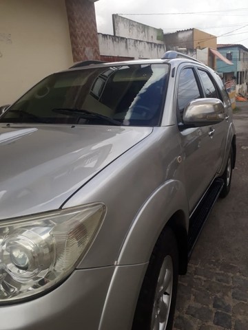 VENDE-SE HILUX SW4 SUPER CONSERVADA