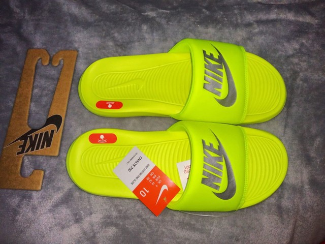 chinelo nike 42