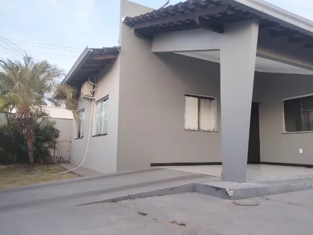 VENDE-SE EXCELENTE CASA DE ALTO PADRÃO NO BAIRRO CAUAMÉ A 700 METROS DO SHOPPING PÁTIO