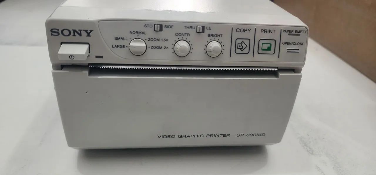 Impressora vídeo graphic printer UP 890md