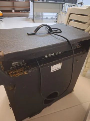 Caixa peavey KBA 300 - Foto 2