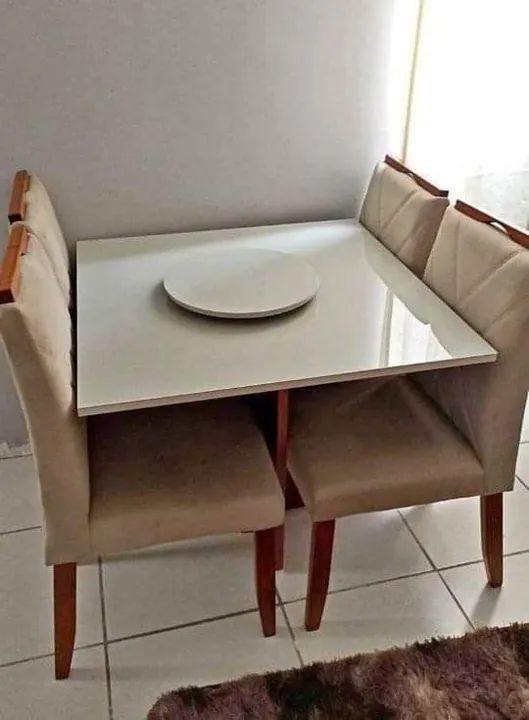 Mesa de jantar Nova - Consultar cores do tampo e cadeiras 