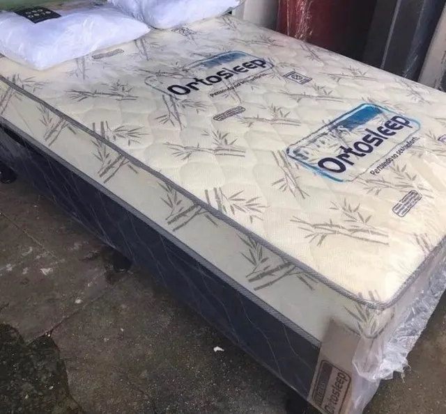 Cama box com molas (brinde ) novo