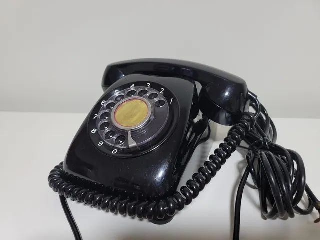 Telefone antigo retrô 