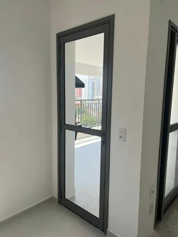 Vendo porta de alumínio e vidro - Foto 4