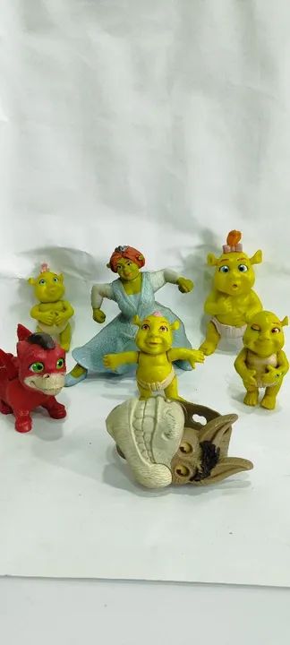 Bonecos Miniaturas Shrek Fiona Usados - Foto 3