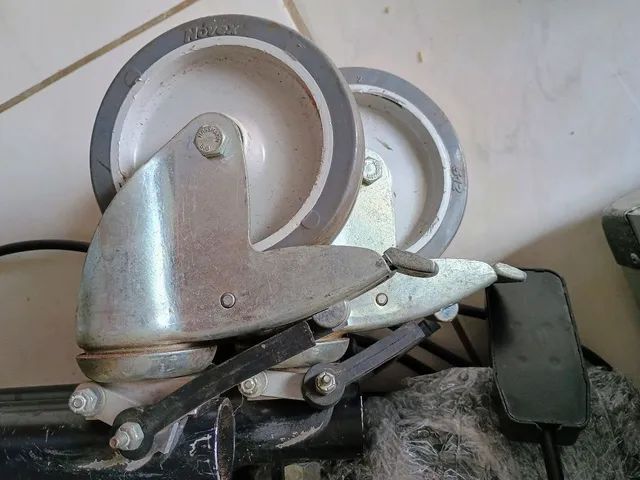 Dolly tripé para Gruas ou câmeras 150kg profissional  - Foto 5