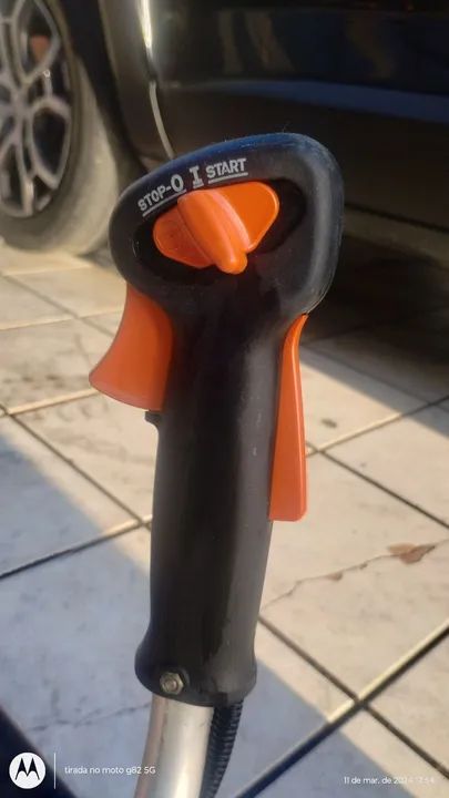 Roçadeira gasolina Stihl FS 220 - Foto 3