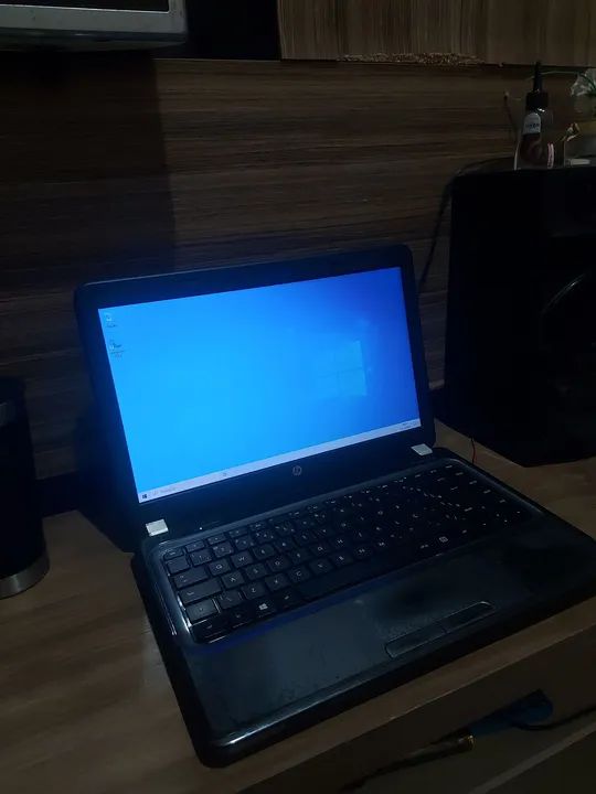 Notebook HP 6gb HD 320 Windows 10 - Foto 2