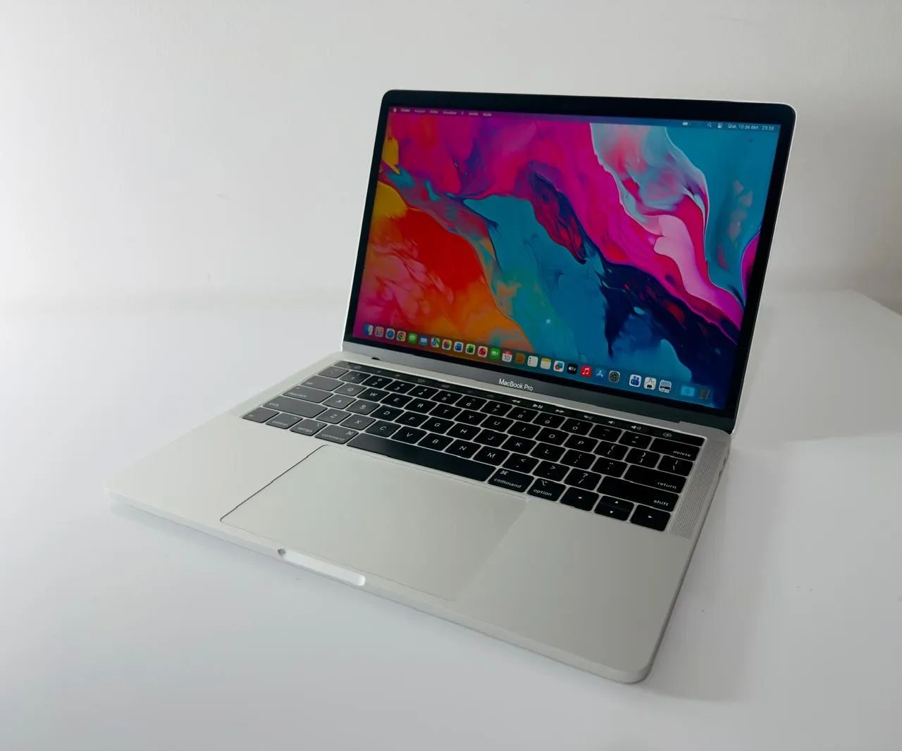 MacBook Pro 2018-Touch Bar-I5-8GB Ram-SSD 256GB-Tela 13.3 Retina