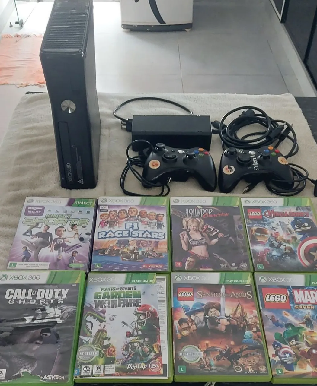 Xbox 360 com jogos e acessórios
