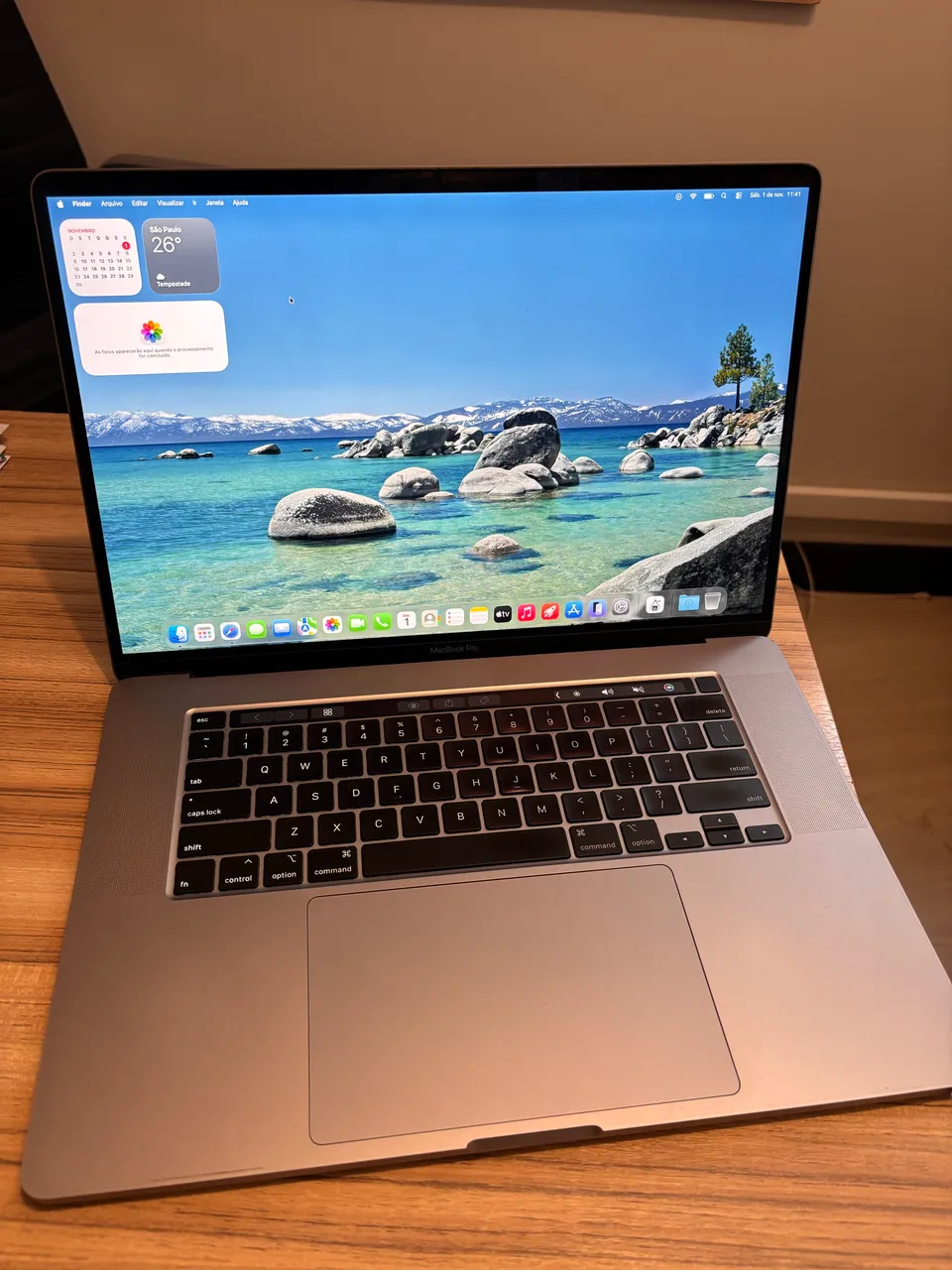 macbook pro i9 2019