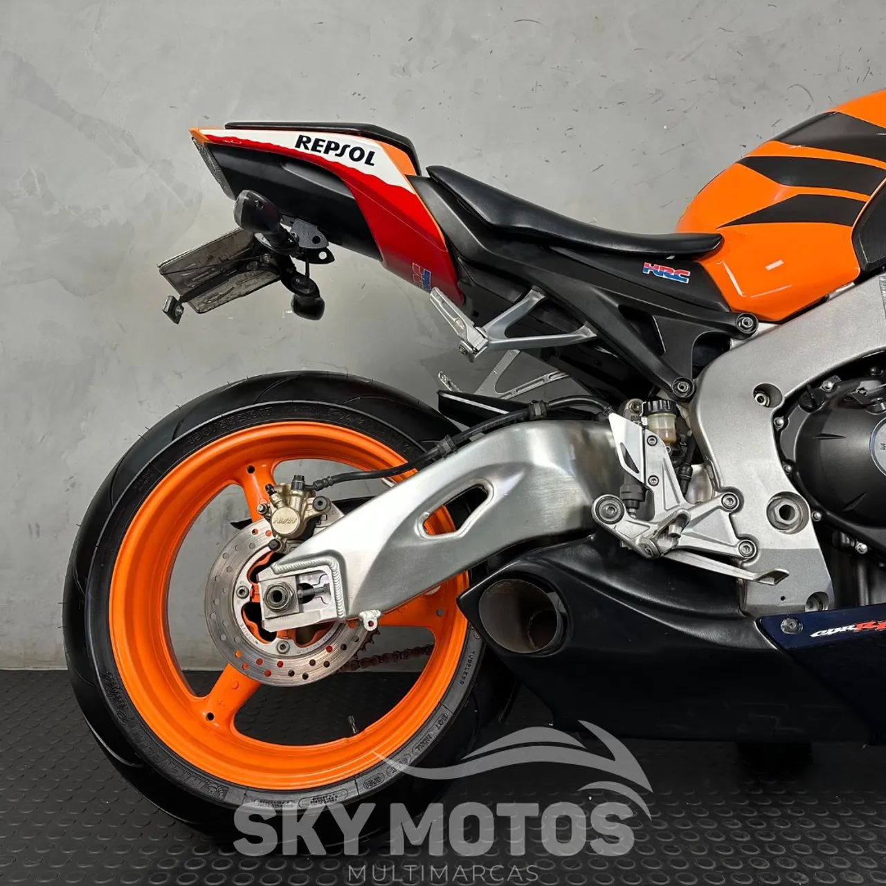 Honda Cbr 1000Rr Repsol  - Foto 2