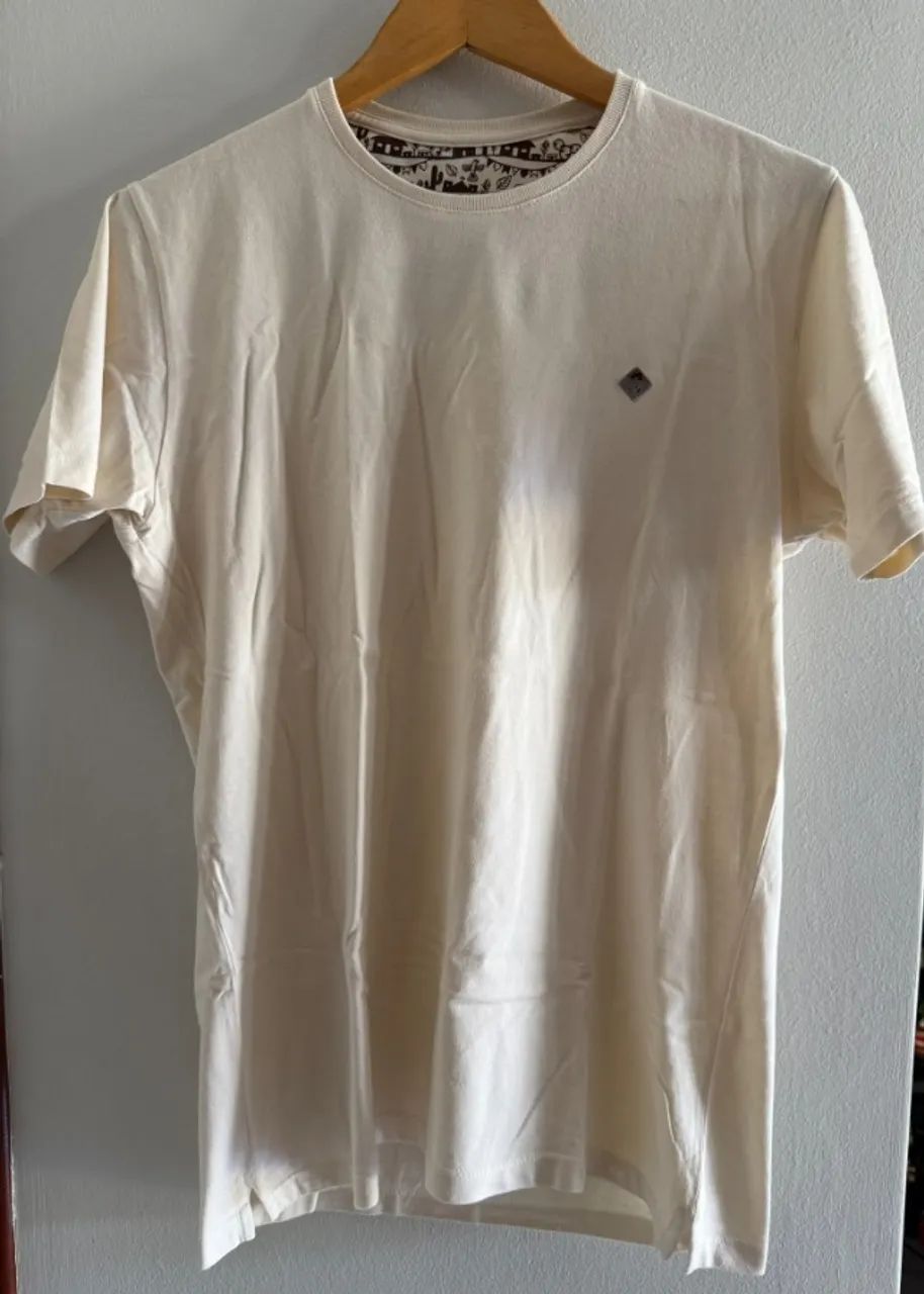 Camiseta básica, DLT, cor creme, Tamanho M