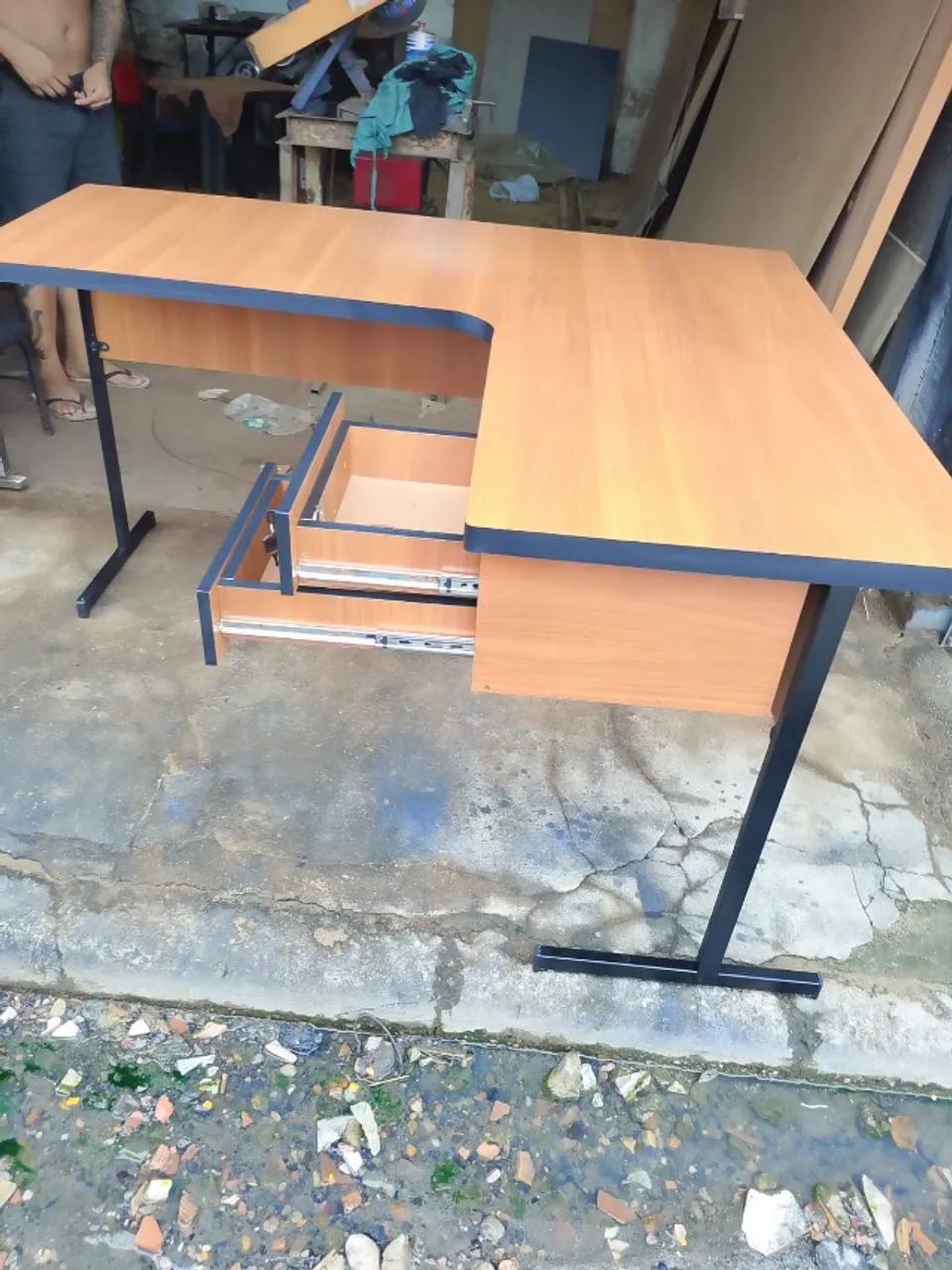 mesa mdf duas gavetas com chave