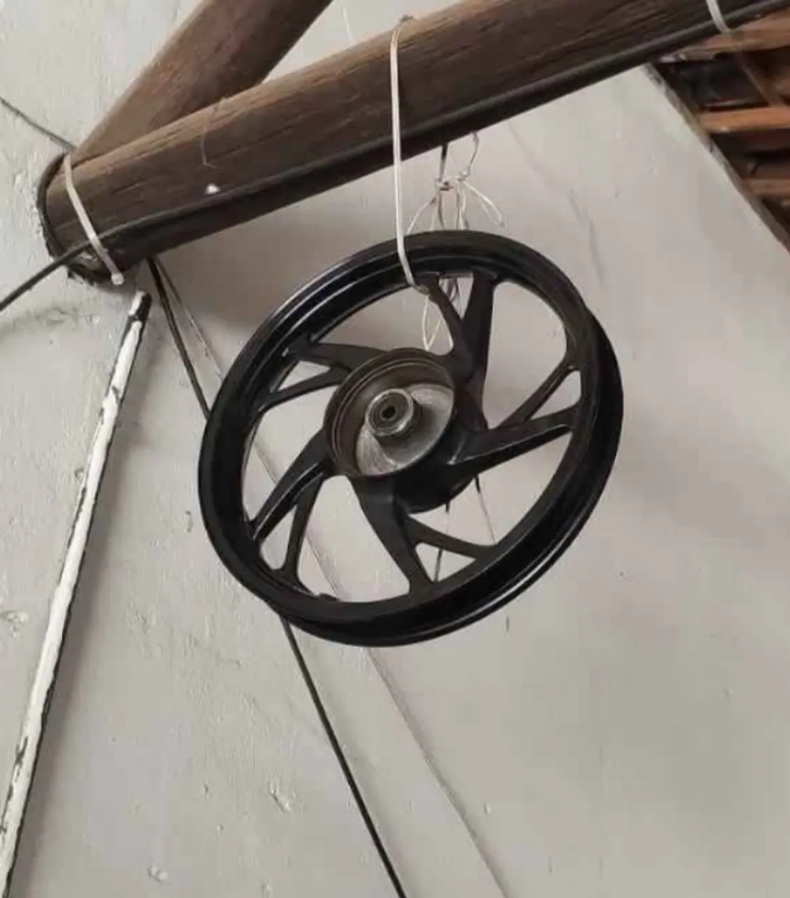 Roda de aro liga leve de Bis
