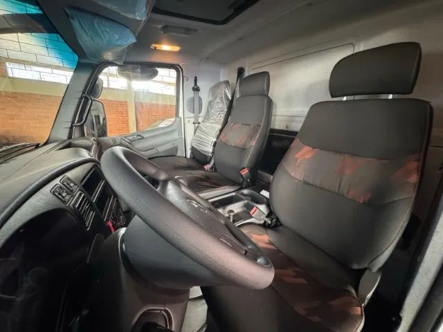M.Benz Accelo 1017 0km encaroçado  - Foto 2