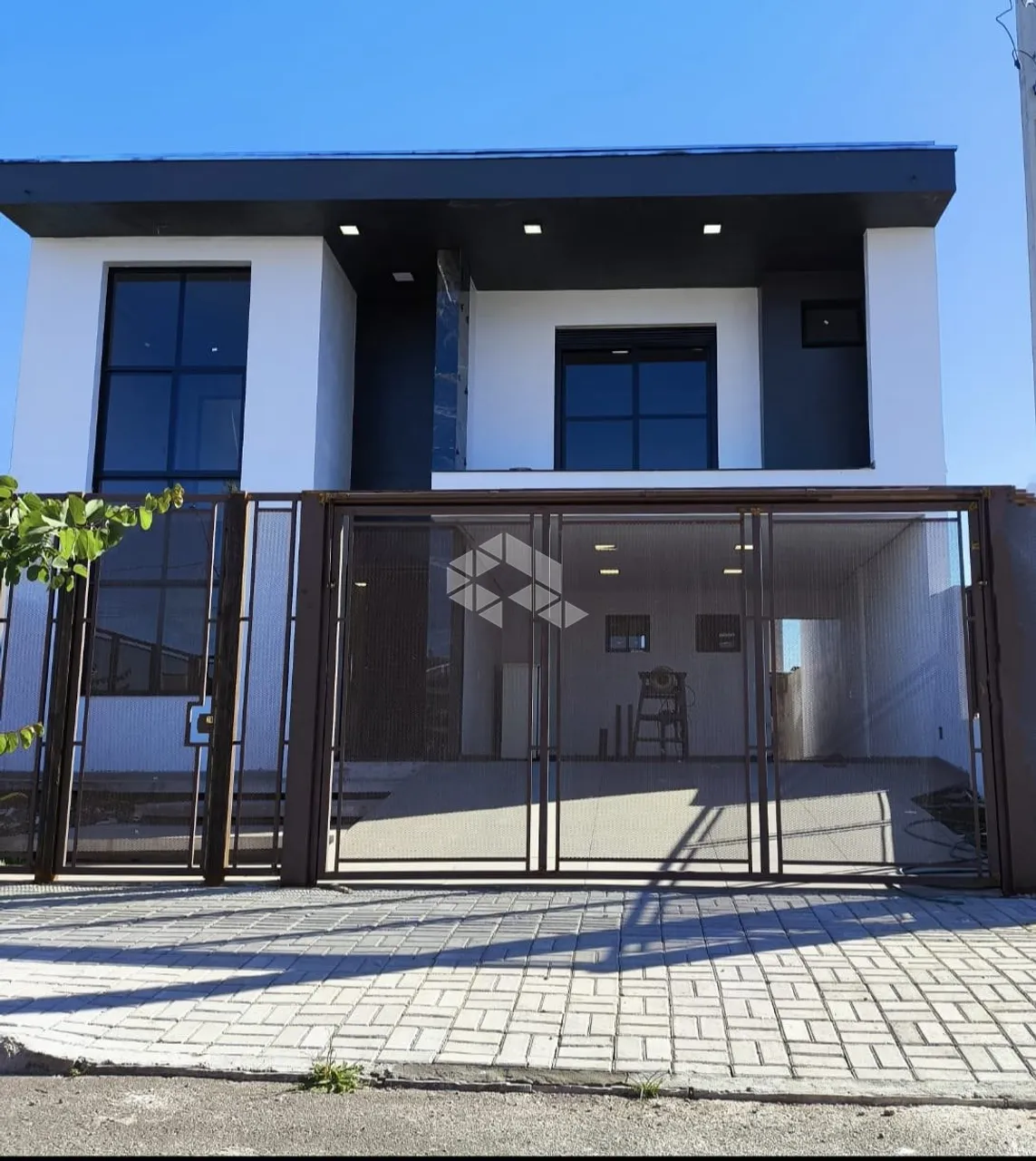 Casa com 3 suítes à venda no Bairro Pinheiro Machado em Santa Maria RS