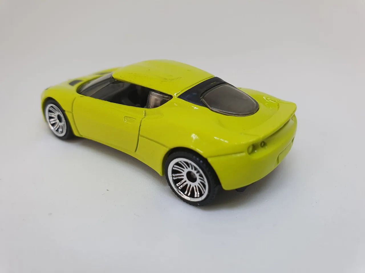 Matchbox Lotus Evora 2008 Amarela - Foto 2