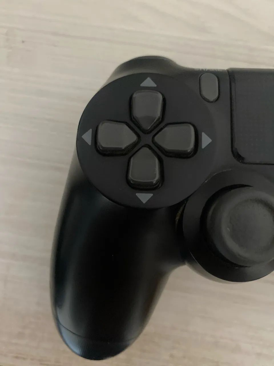 ?Controle PS4 com defeito no X - leve.64303752764289124