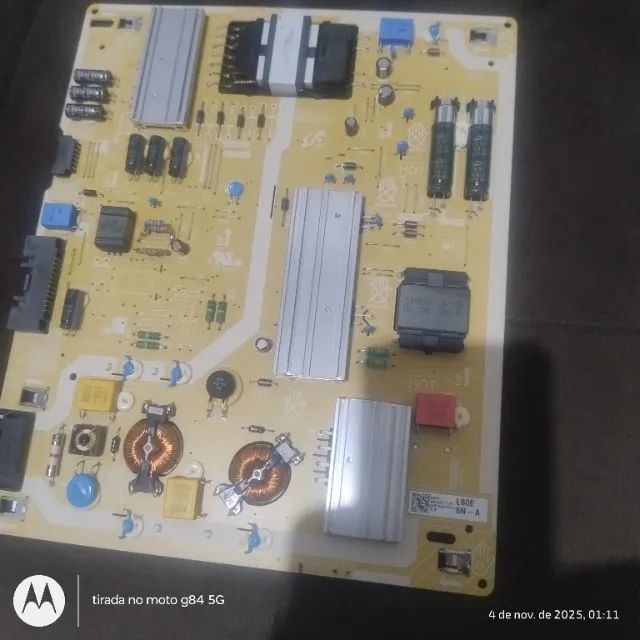 Placa da tv da samsung modelo un60au8000g" - Foto 2