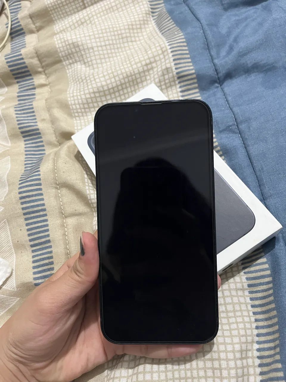 iPhone 13 256GB 黒 iPhone 13 256GB - Preto - Tenho minhas marcas de uso
