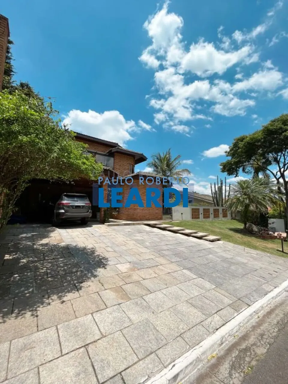 CASA EM CONDOMÍNIO - ALPHAVILLE 11 - SP