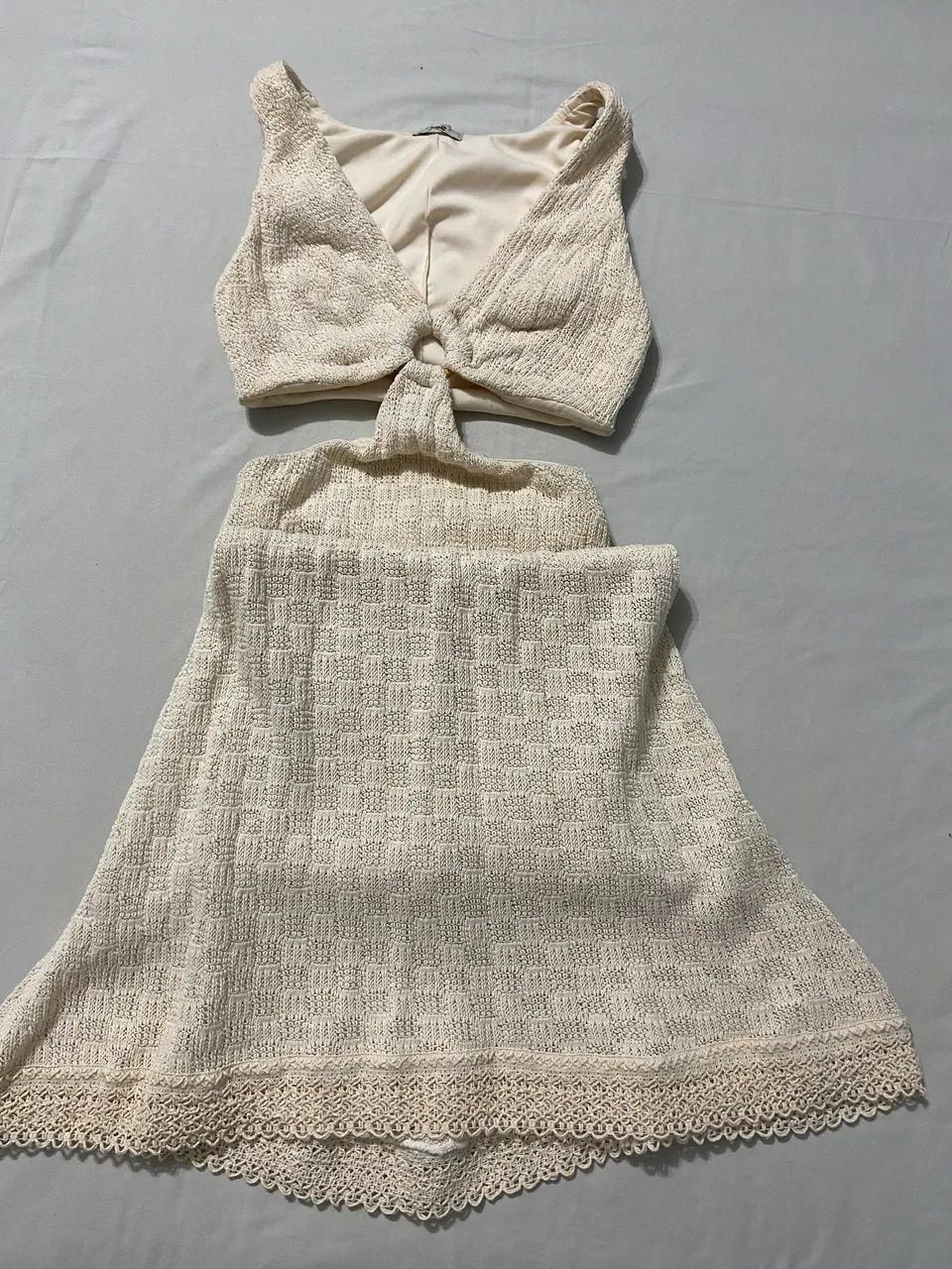 Vestido em tela tipo crochê off white - Foto 2