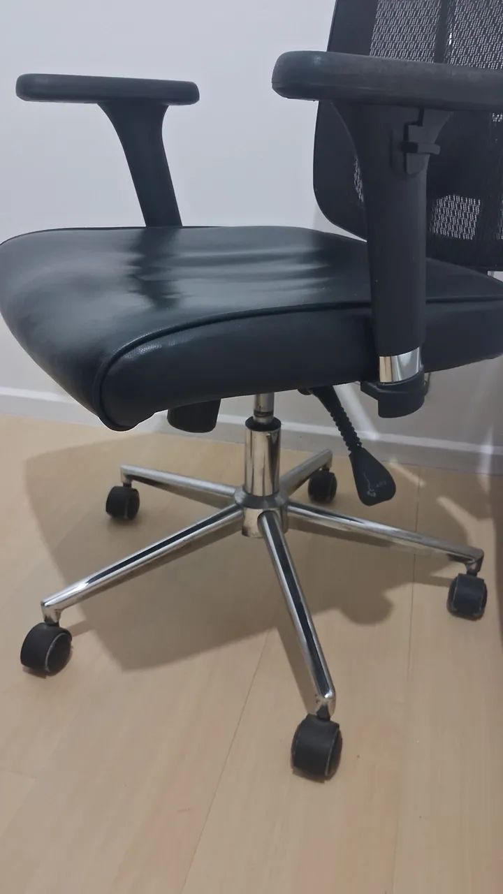 Cadeira executiva da escritolandia posso entregar  - Foto 4