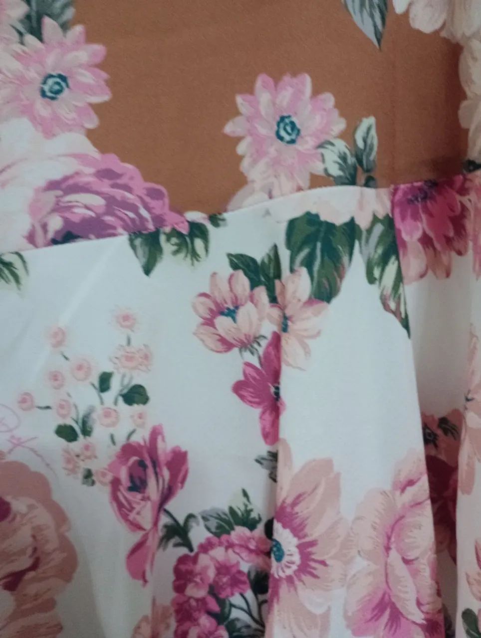 Vestido Floral Elegante - Lança Perfume  - Foto 2