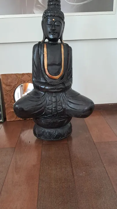 Estátua de Buda em Madeira - Decoração para sua casa