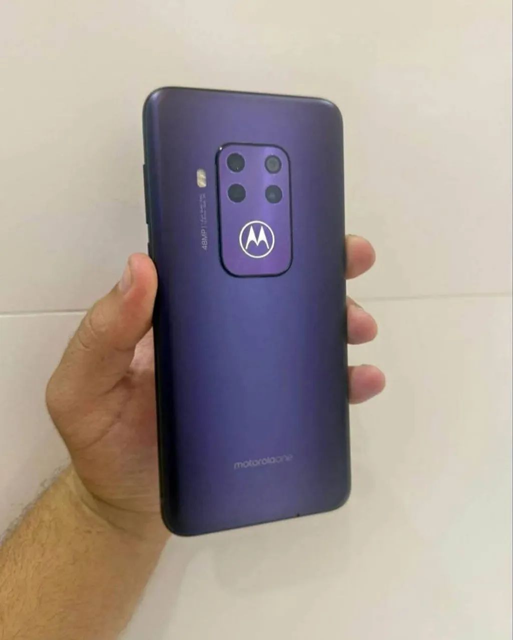 Celular Motorola One Zoom  - Foto 2