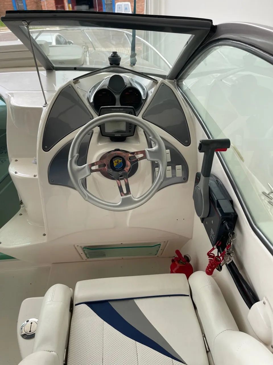 Lancha Millenium 240 - motor Yamaha 150 4T - Foto 10