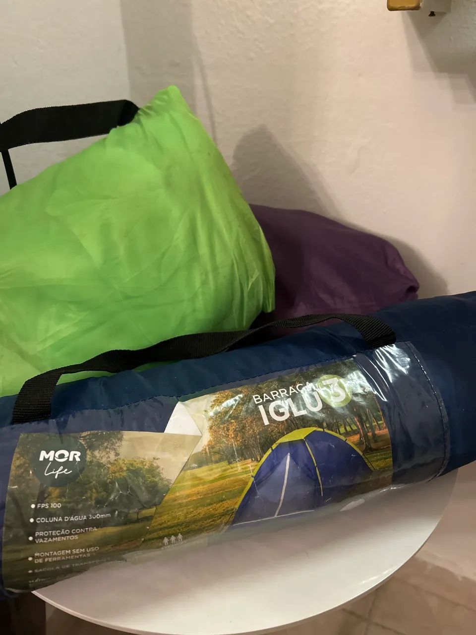Barraca de camping + 2 sofá inflável 