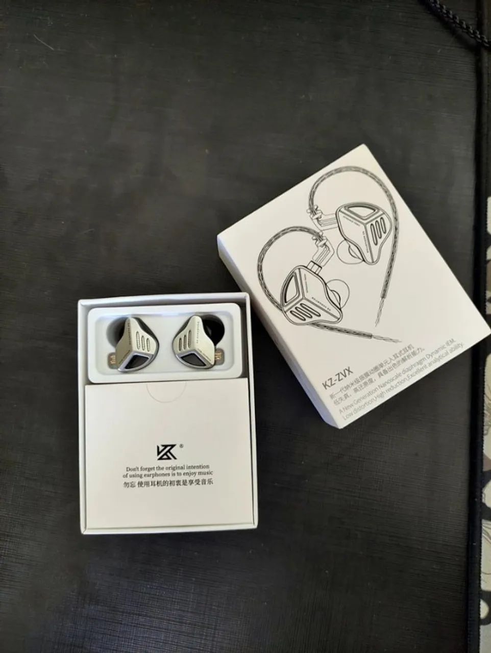 Fone  KZ ZVX - Retorno de Palco - Sem Microfone + Case + Adaptador. - Foto 3