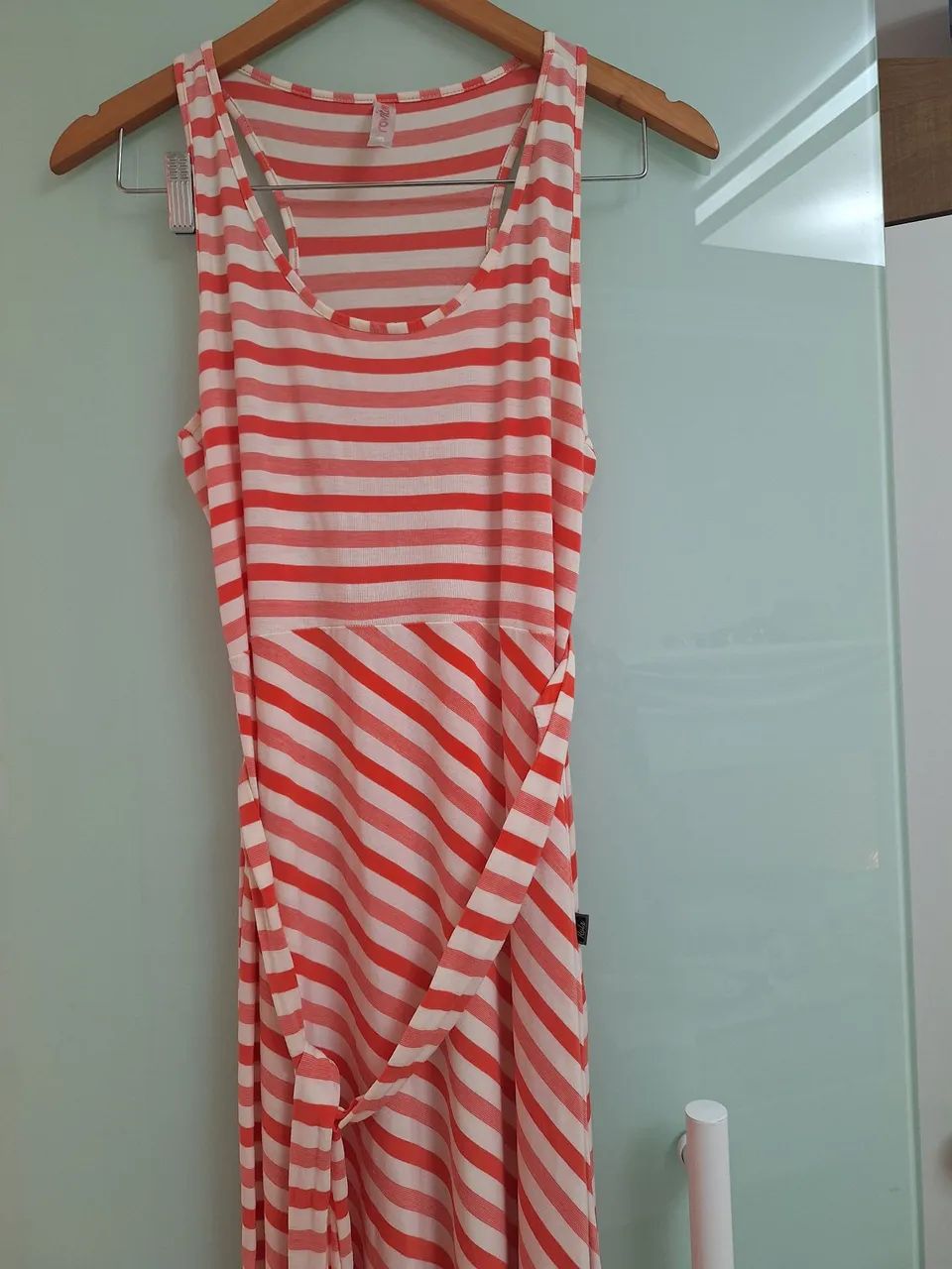 Vestido listrado vermelho e branco - Foto 3