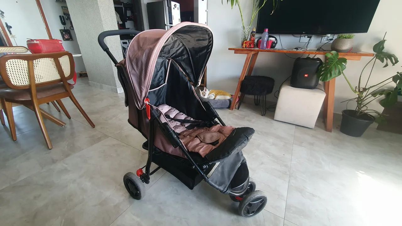 Carrinho de Bebê COSCO TOFFY