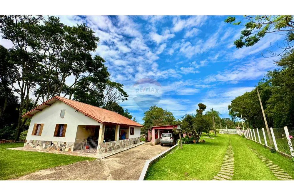 Maravilhosa Chácara à Venda Uma Oportunidade Única para Morar ou Investir