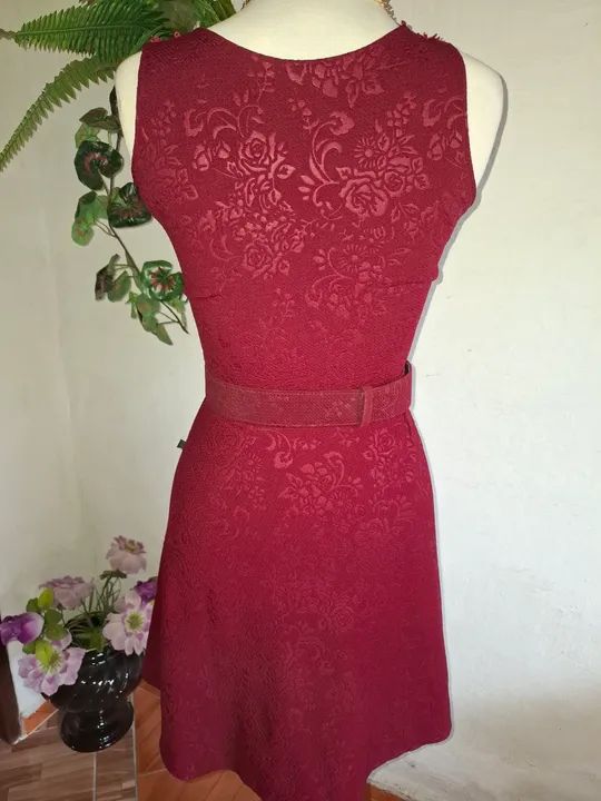 Vestido de renda vermelho - Foto 2