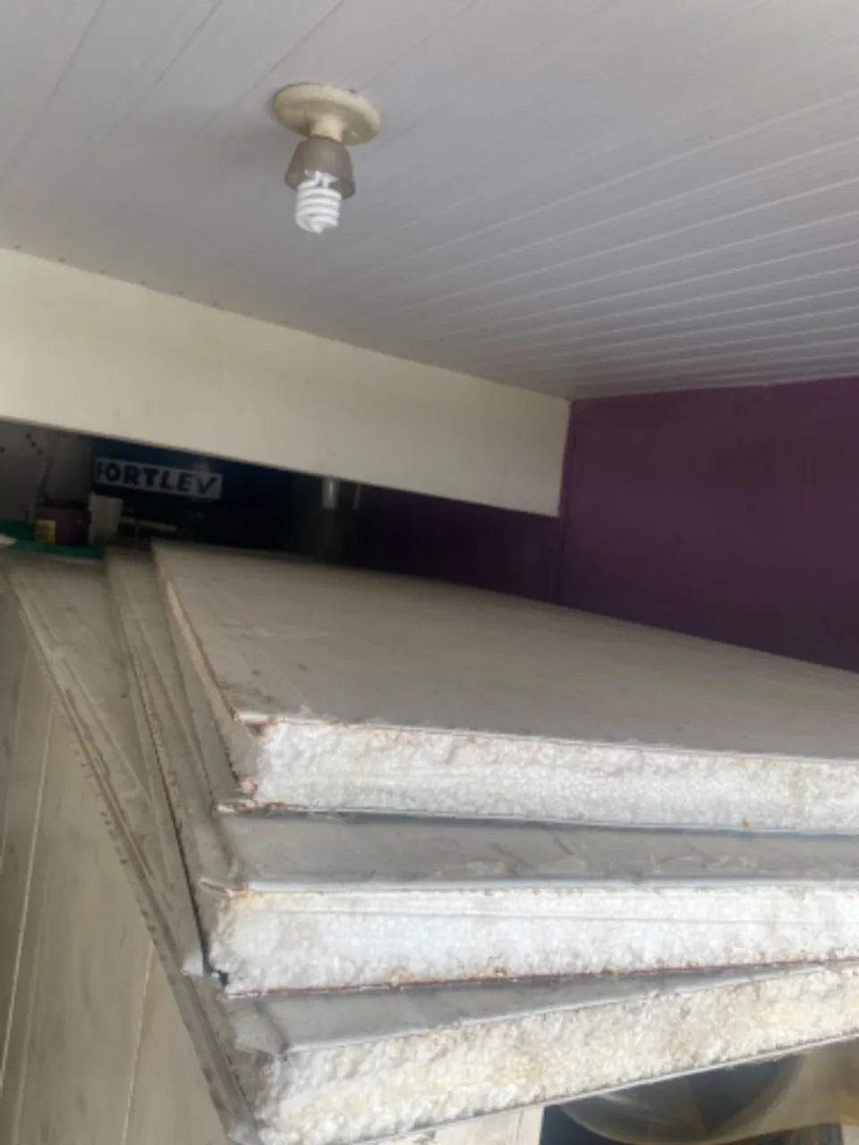 Câmera fria e placas térmicas e baú térmico troco por carro tbm - Foto 3