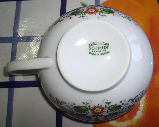 Conjunto de Xícaras em Porcelana Schmidt - Foto 2