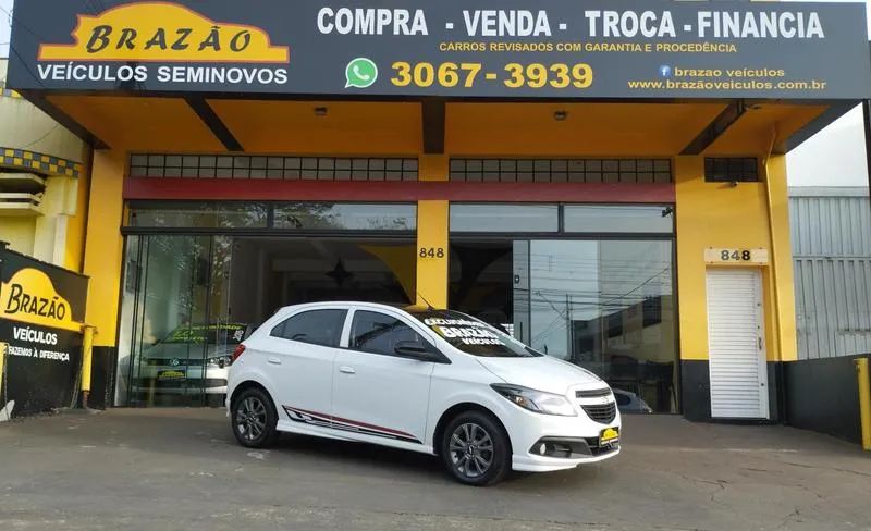CHEVROLET ONIX 1.4MT EFF 2015
