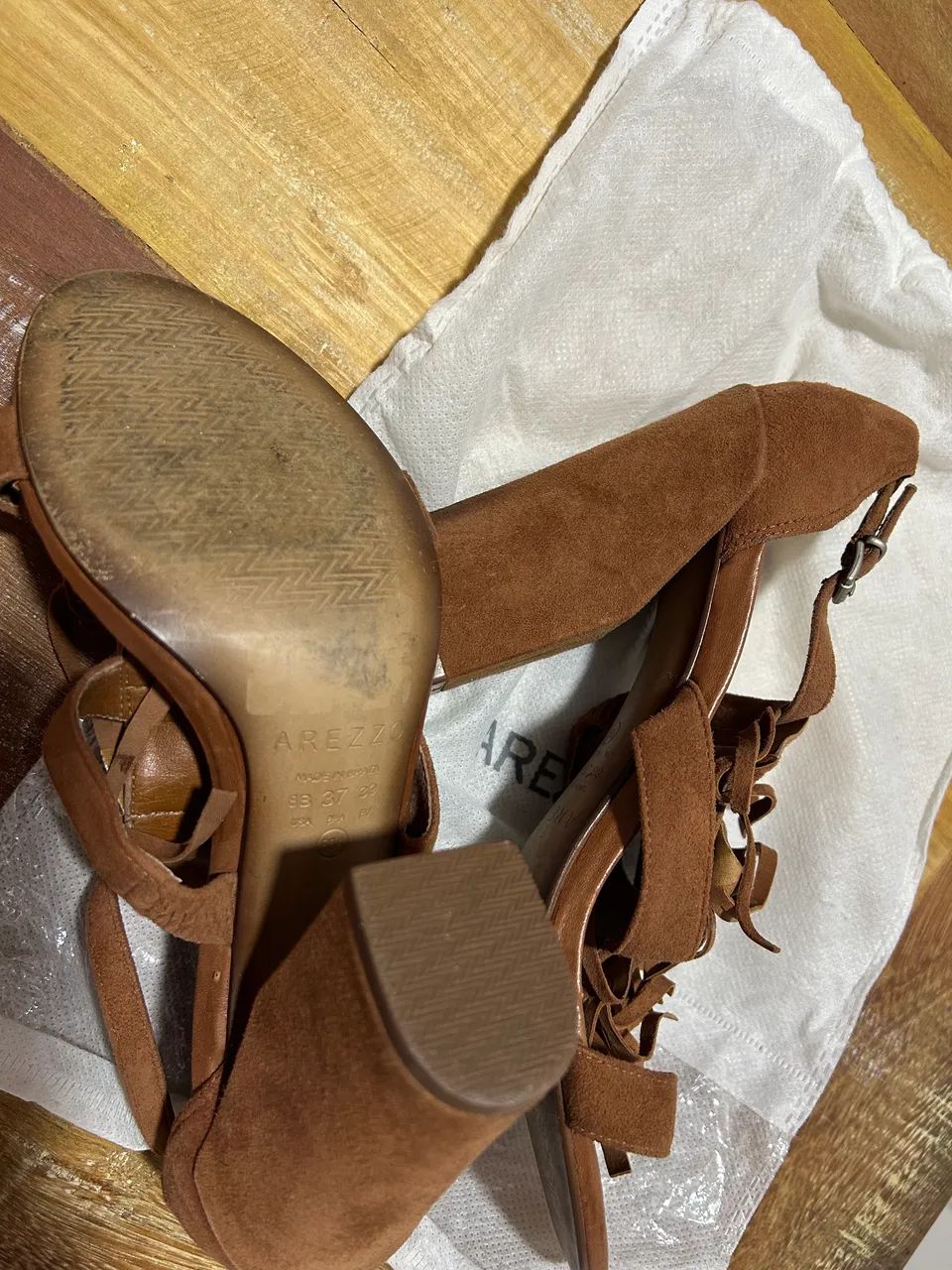Sandália Camurça Arezzo - Foto 4