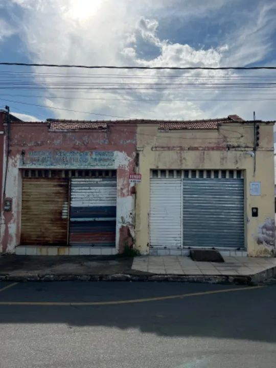 Dois Pontos Comerciais à Venda no Centro de Piripiri