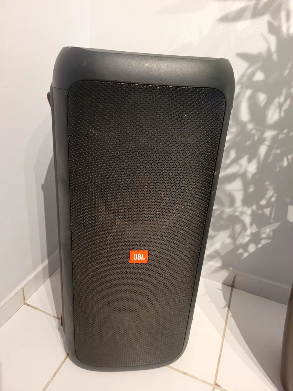 Caixa de Som JBL Amplificada Bluetooth 120W RMS