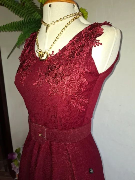 Vestido de renda vermelho - Foto 3