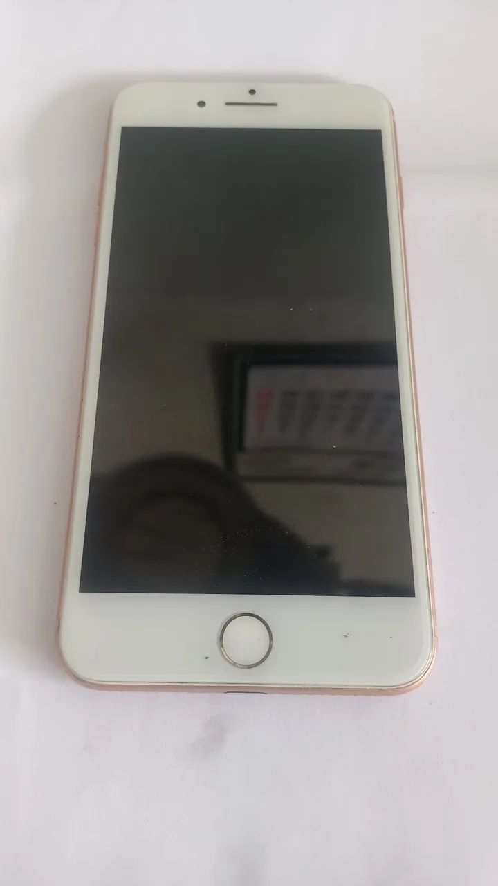 iPhone quebrado , somente para retirada de peças 